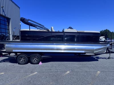BOATZON | Manitou Aurora 23 RF SHP 2027
