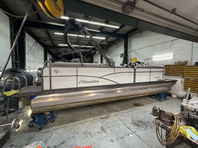 BOATZON | Manitou Aurora LE 23 RF VP 2019