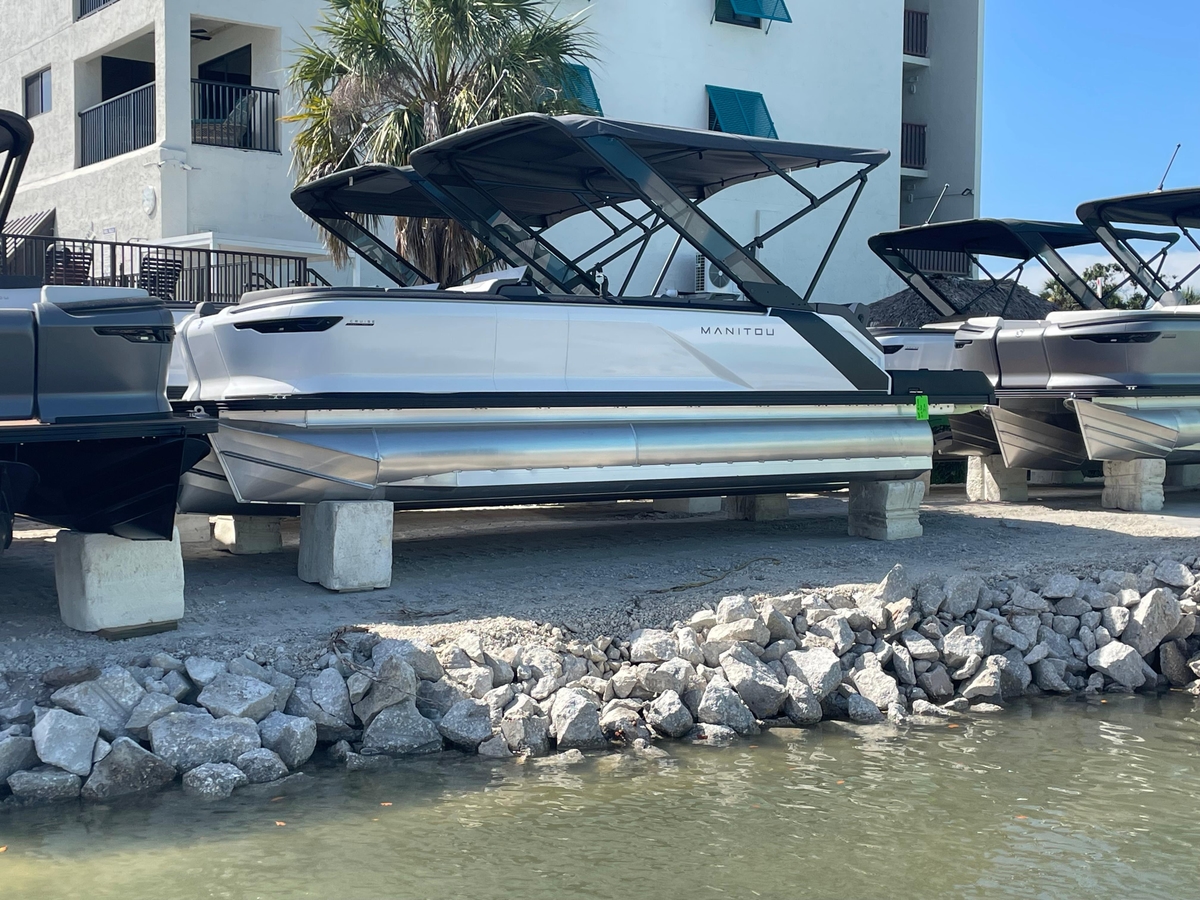 2024 Manitou Cruise - Sold Boat