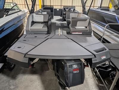 BOATZON | Manitou Cruise 22 Max Switchback 2025 BOATZON | Manitou Cruise 22 Max Switchback 2025