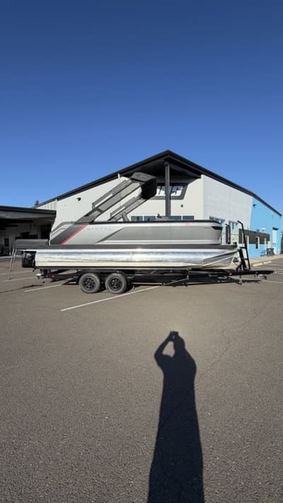 BOATZON | Manitou Explore 22 Max Bench 2023 BOATZON | Manitou Explore 22 Max Bench 2023