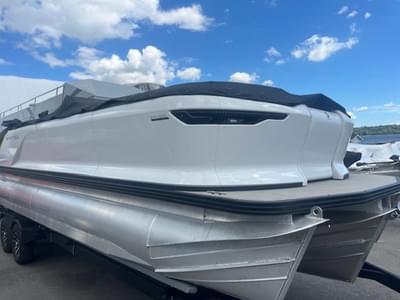 BOATZON | Manitou Explore 24 Switchback With Trifold Bench Single Engine 2023 BOATZON | Manitou Explore 24 Switchback With Trifold Bench Single Engine 2023