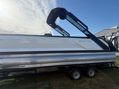 BOATZON | Manitou Explore24 2023