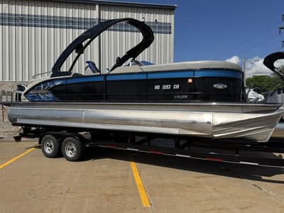 BOATZON | Manitou RFX 25 XPlode SHP 575 2020