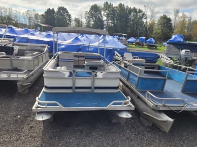 BOATZON | Manitou w 50HP Honda 1990