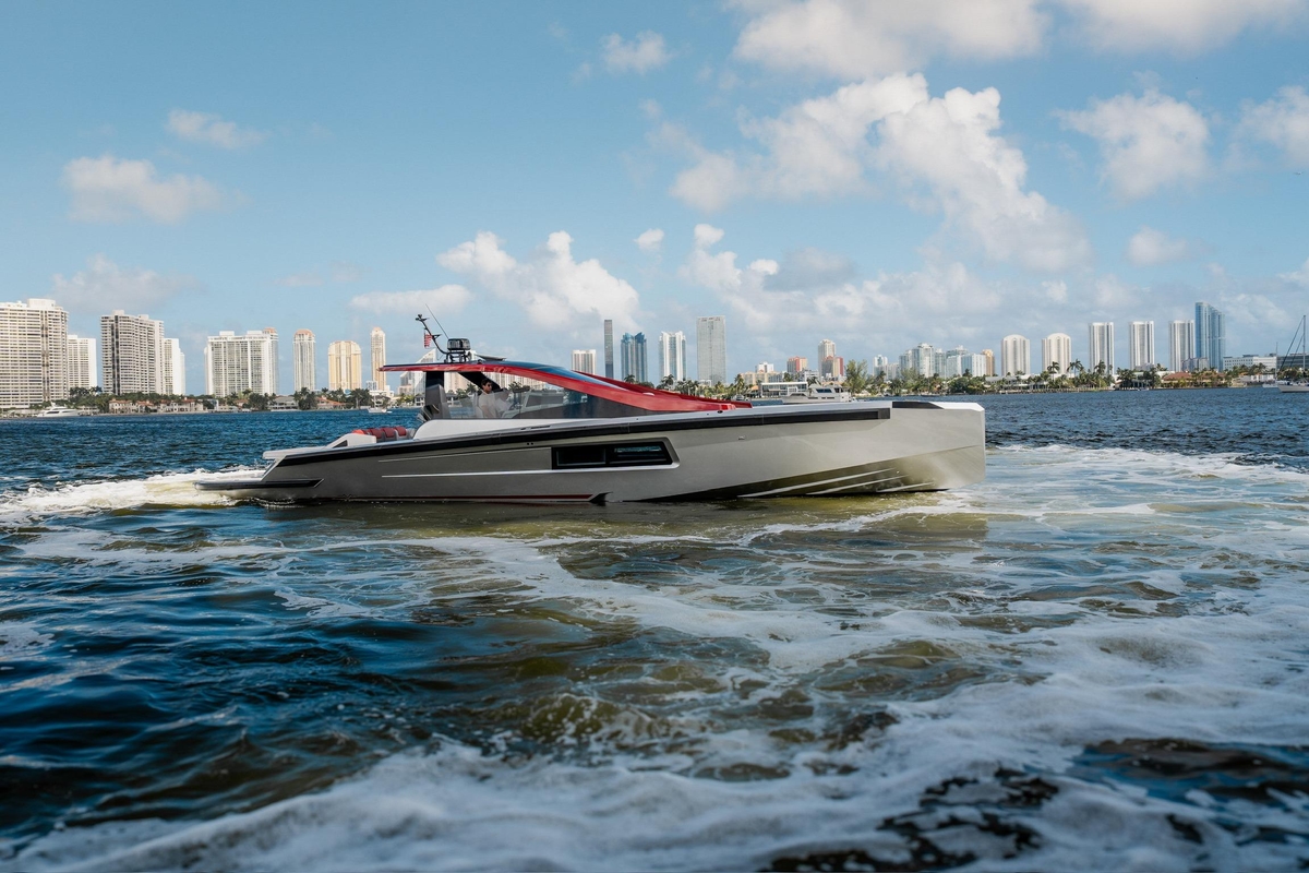 2025 Maori 54 XL - Sold Boat