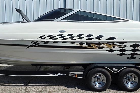 1999 Mariah Shabah Z250 Cuddy Cabin - Sold Boat