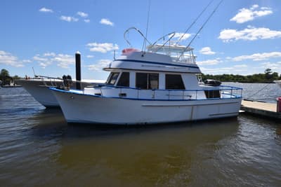 BOATZON | Marine Trader 34 Double Cabin 1988