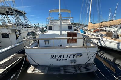 BOATZON | Marine Trader 38DC 1979