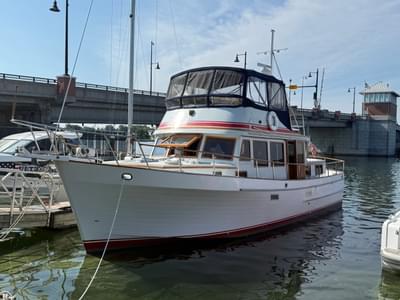 BOATZON | Marine Trader Tricabin 1986 BOATZON | Marine Trader Tricabin 1986