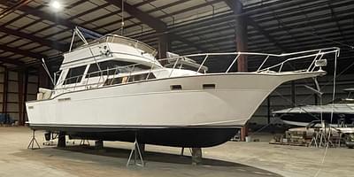 BOATZON | Marinette 41 Marquis Convertible 1989 BOATZON | Marinette 41 Marquis Convertible 1989