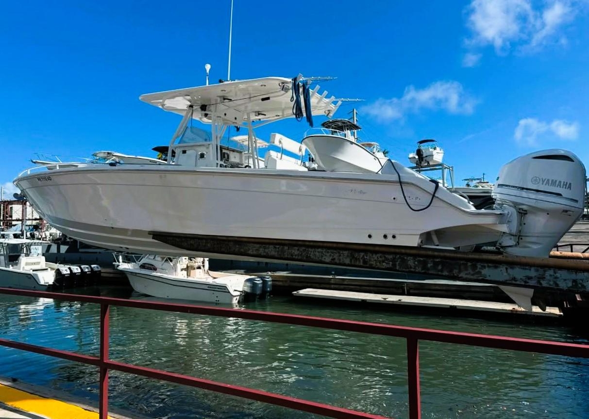 2004 Marlago 35 Sport Cuddy - Sold Boat