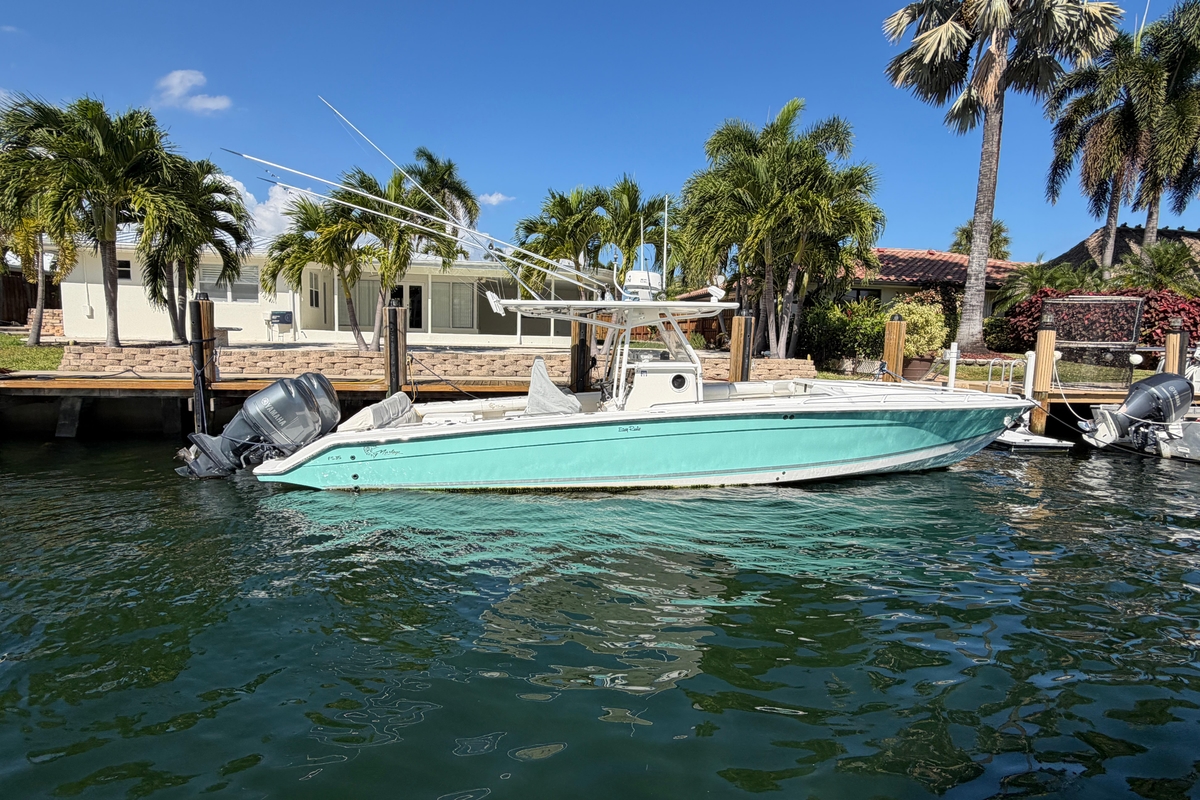 2004 Marlago Fs 35 Center Console Cuddy - Sold Boat
