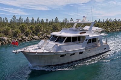 BOATZON | Marlow Explorer 49E 2017