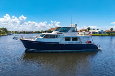 BOATZON | Marlow Explorer 58E 2016