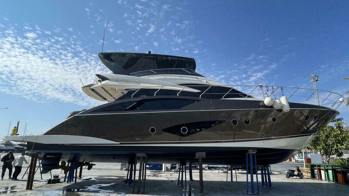 2013 Marquis 630 Sport Yacht - Sold Boat