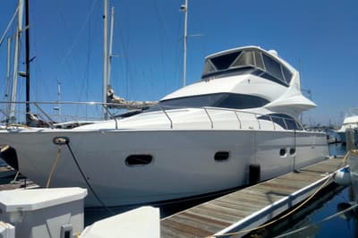 BOATZON | Marquis Flybrigde Motoryacht 2004