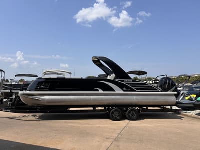 BOATZON | Massimo Marine T27 Limited 2023