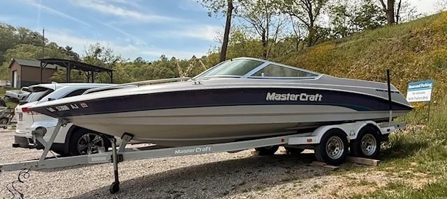 1995 MasterCraft Maristar 225 - Sold Boat