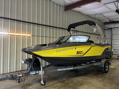 BOATZON | MasterCraft NXT 20 2015