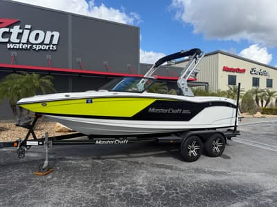 BOATZON | MasterCraft NXT20 2018