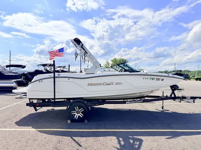 BOATZON | MasterCraft NXT20 2019