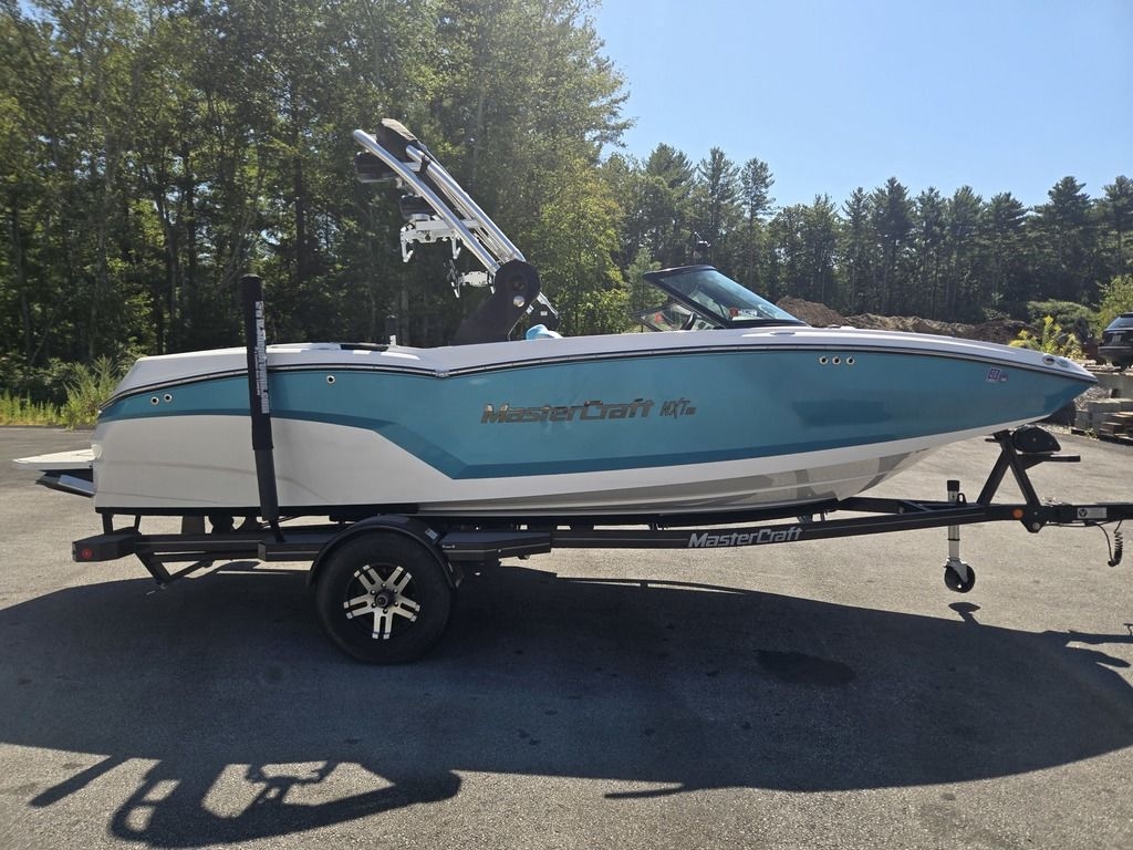 2020 MasterCraft NXT20 - Sold Boat