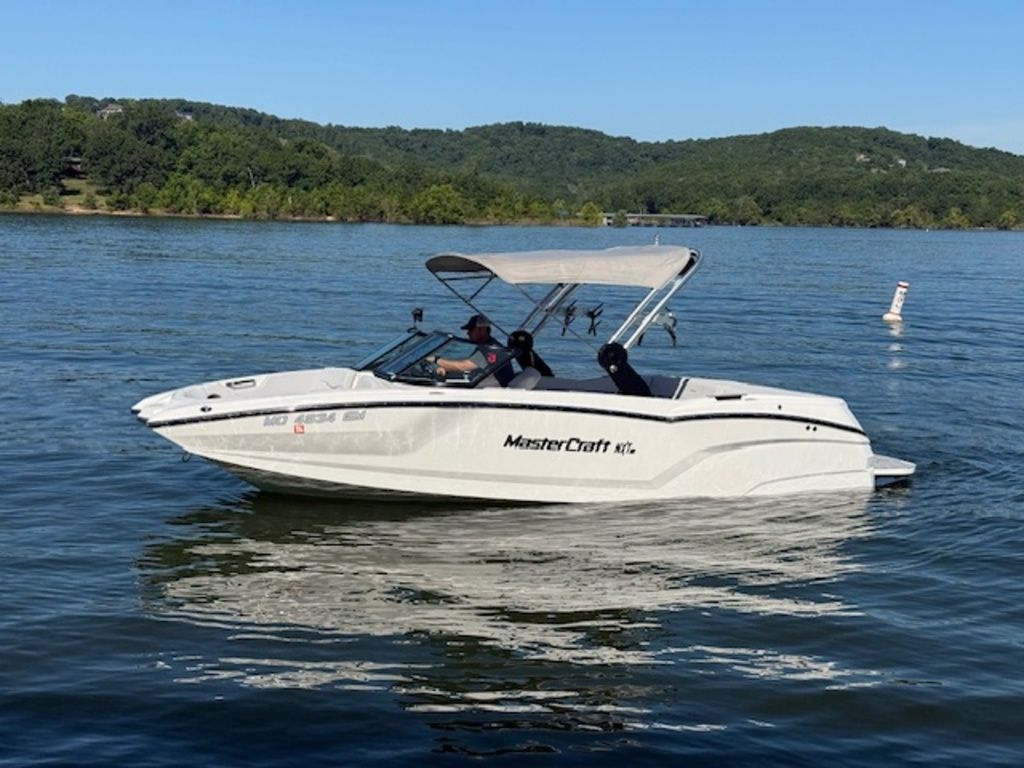 2020 MasterCraft NXT22 - Sold Boat