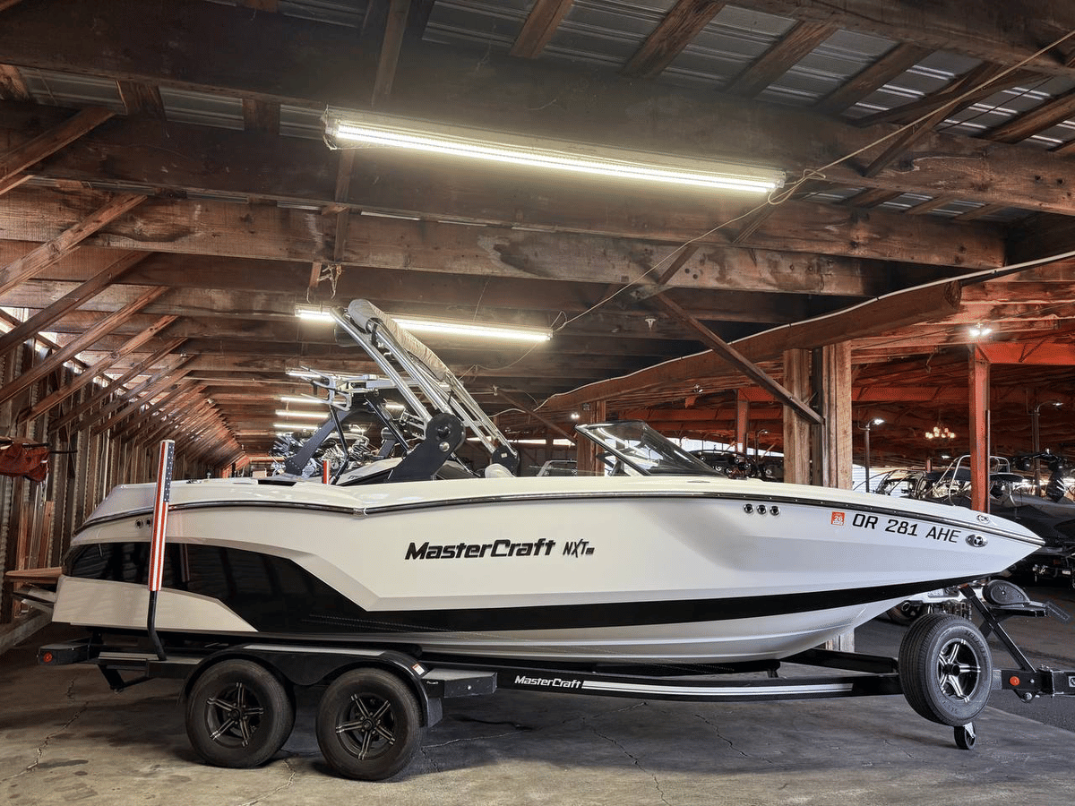 2021 MasterCraft MasterCraft NXT22 2021 - Sold Boat
