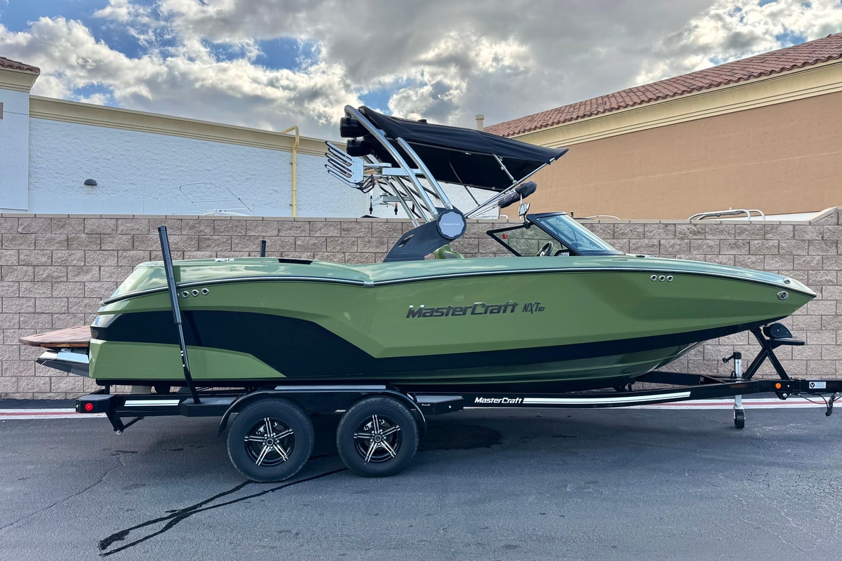 2023 MasterCraft NXT22 - Sold Boat