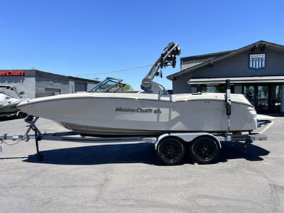 BOATZON | MasterCraft NXT22 2026
