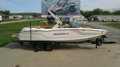 BOATZON | MasterCraft NXT24 2026