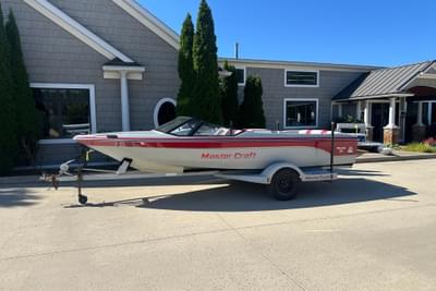 BOATZON | MasterCraft ProStar 190 1987