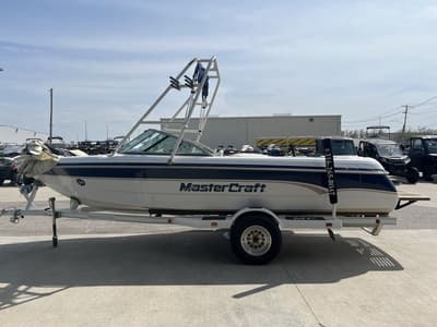 BOATZON | Mastercraft ProStar 2000