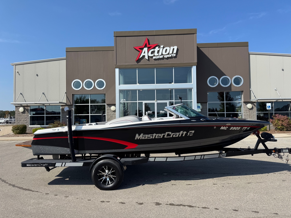 2014 MasterCraft ProStar - Sold Boat