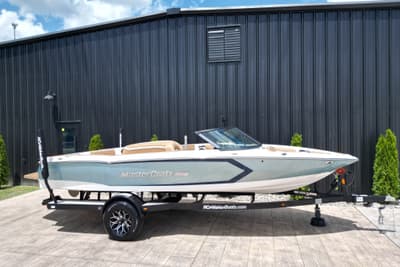 BOATZON | MasterCraft ProStar 2023