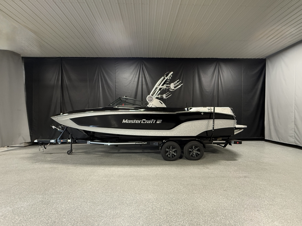 2022 Mastercraft XT24 - Sold Boat