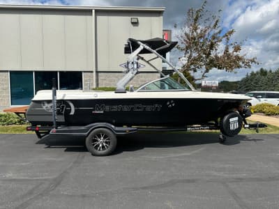 BOATZON | MasterCraft X1 2008