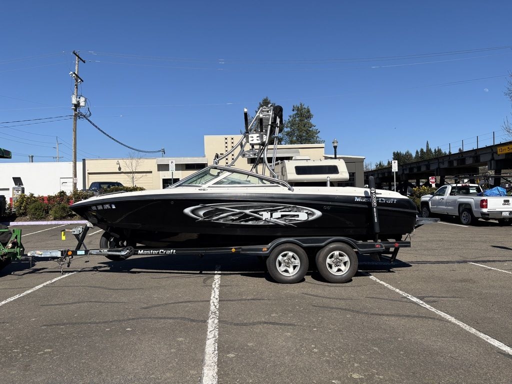 2003 MasterCraft X10 - Sold Boat