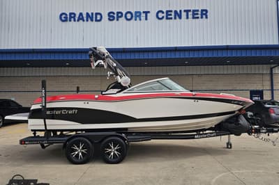 BOATZON | MasterCraft X10 2013