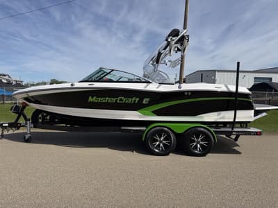 BOATZON | MasterCraft X10 2015