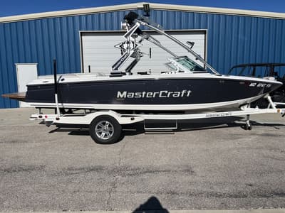 BOATZON | MasterCraft X14V 2010