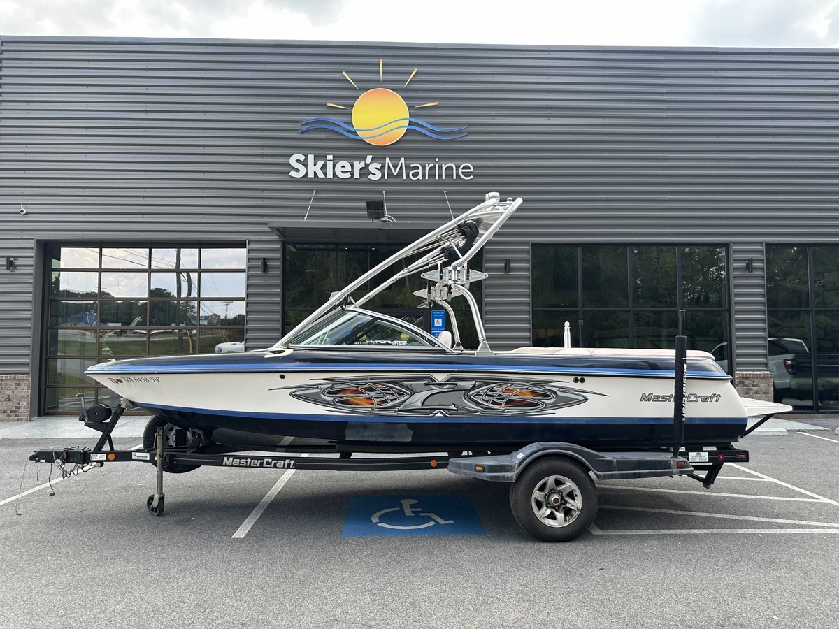 2005 MasterCraft X2 Wakeboard Edition - Sold Boat