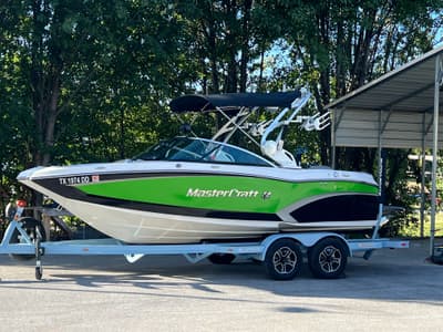 BOATZON | MasterCraft X20 2015