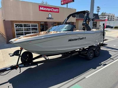 BOATZON | MasterCraft X22 2025 BOATZON | MasterCraft X22 2025