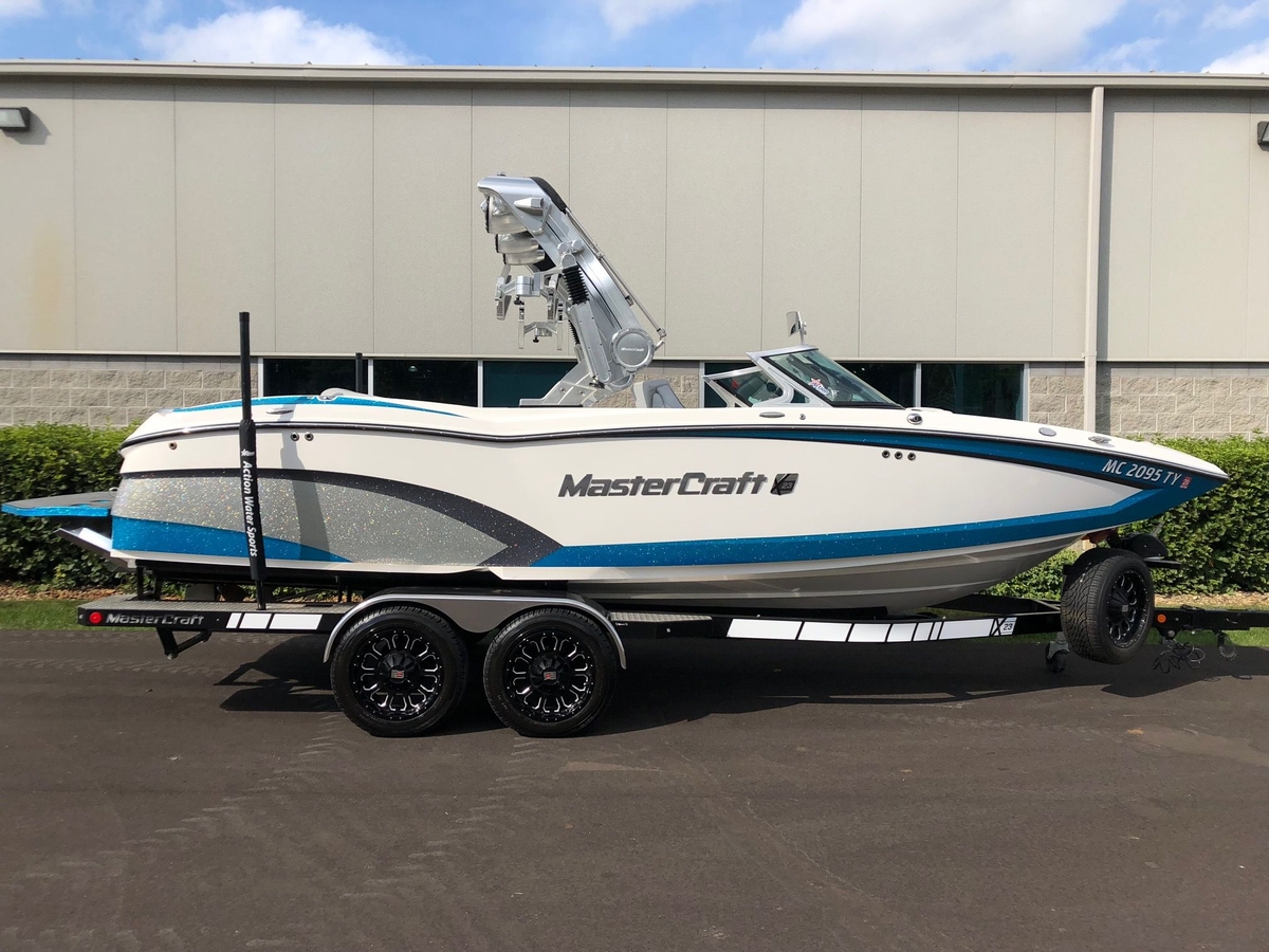 2015 MasterCraft X23 - Sold Boat