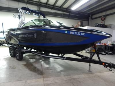 BOATZON | MasterCraft X23 2016