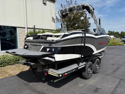 BOATZON | MasterCraft X23 2016