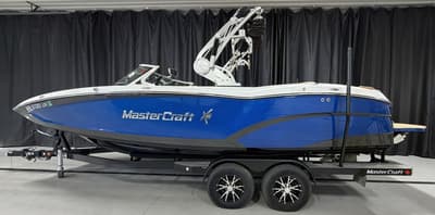 BOATZON | MasterCraft X23 2016
