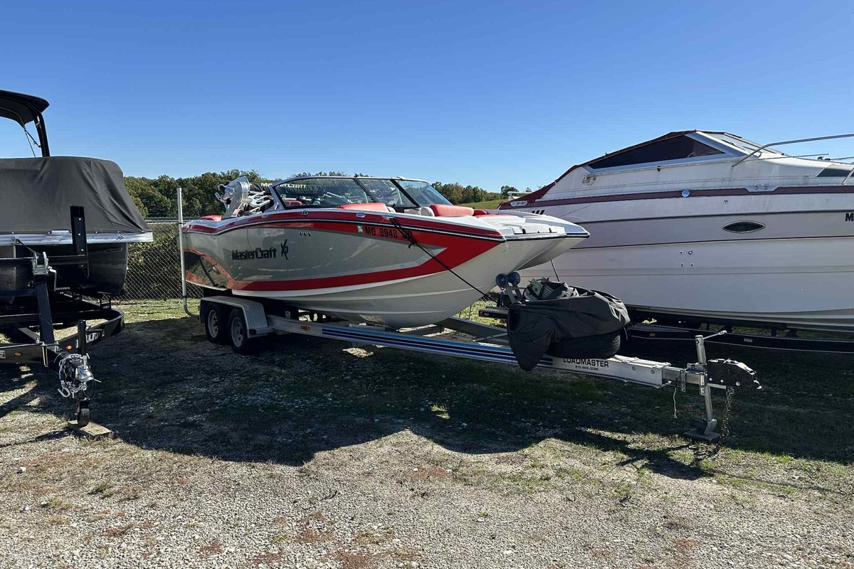 2016 MasterCraft X23 - Sold Boat